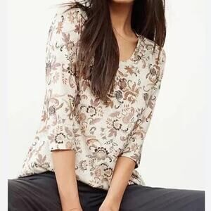 J Jill Pure Printed Soft V Neck Top Large Tall White Tan Floral Casual Boho Chic